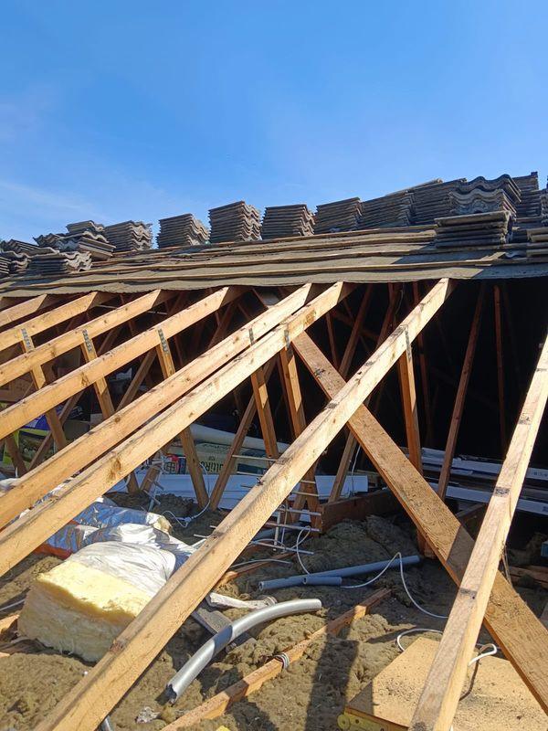 New rafters going in